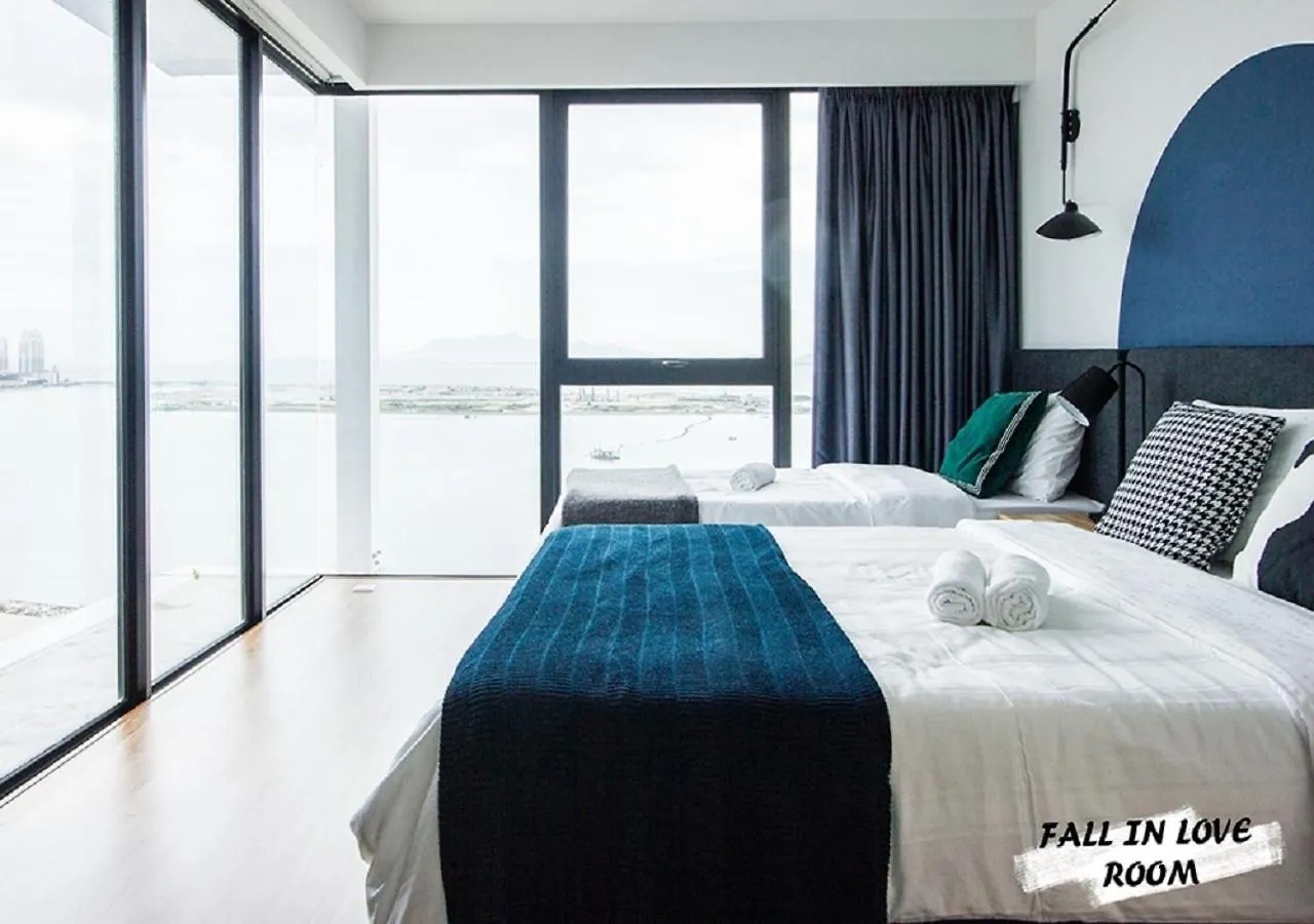 Rumahku Gurney With 270 Degree Sea View جورج تاون شقة