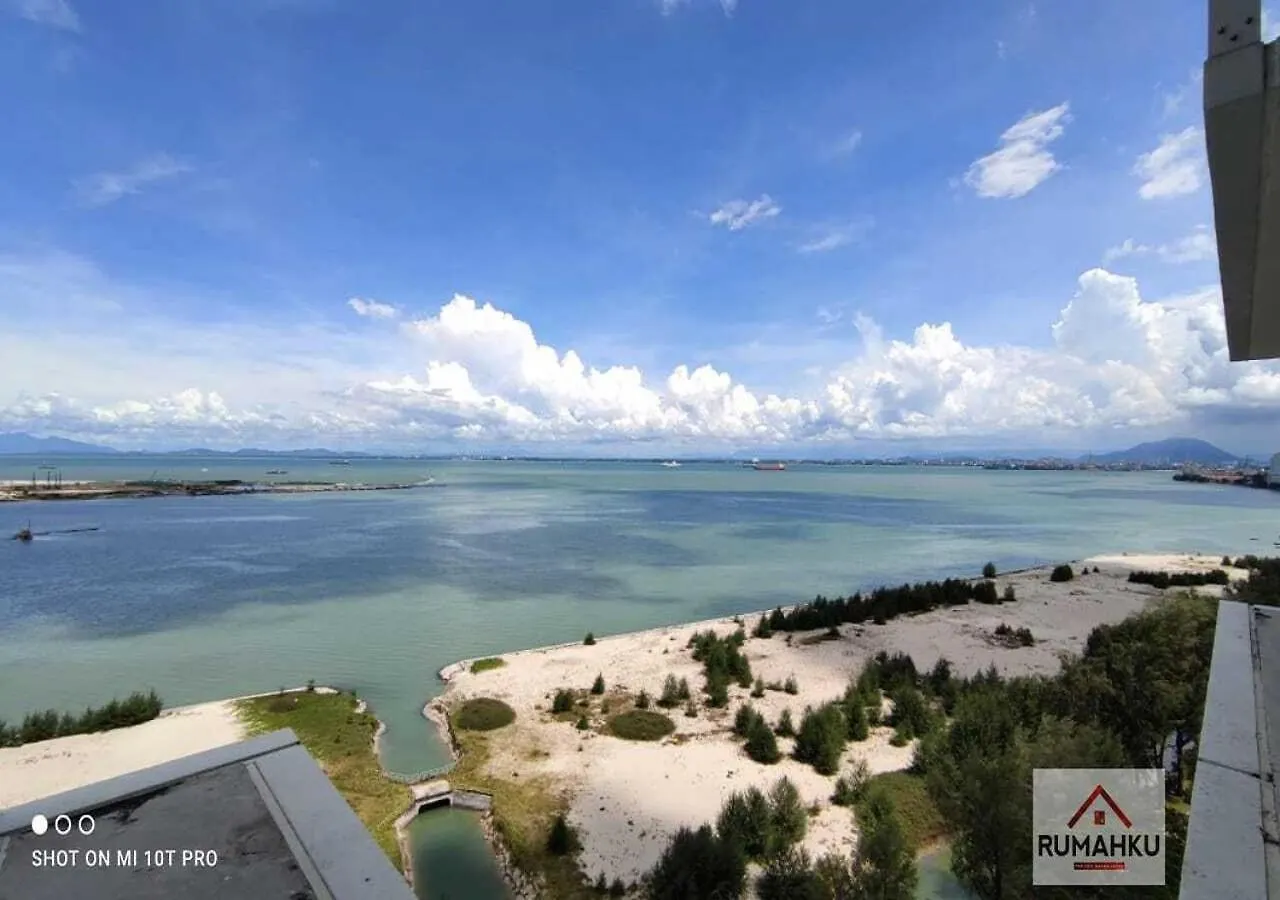 Rumahku Gurney With 270 Degree Sea View جورج تاون شقة